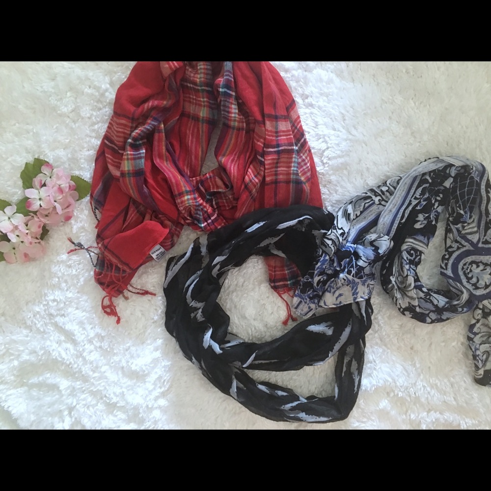 🌵FREE TO A BUNDLE $50